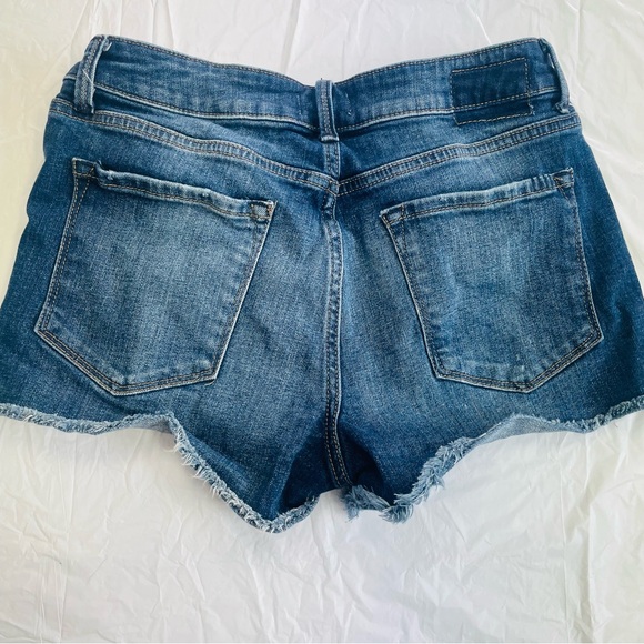 M1858 Cary Mid-Rise Cutoff Denim Shorts - Size 4/27 - Distressed Shorty Shorts - Picture 3 of 4
